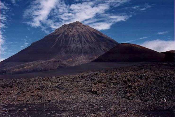 Capo Verde - Isola di Fogo - Il vulcano di Cha das Caldeiras